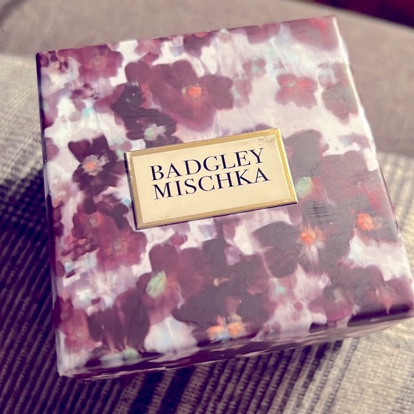 BADGLEY MISHKA CRYSTAL BAQUETTE NECKLACE/EARRINGS SET NIB - Picture 5 of 6